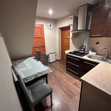 Dom Przy Szlaku Gsb-noclegi Na Przeleczy-agroturystyka Farm stay