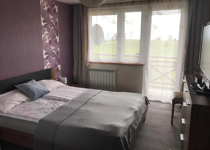 Dom Przy Szlaku Gsb-noclegi Na Przeleczy-agroturystyka Obidza